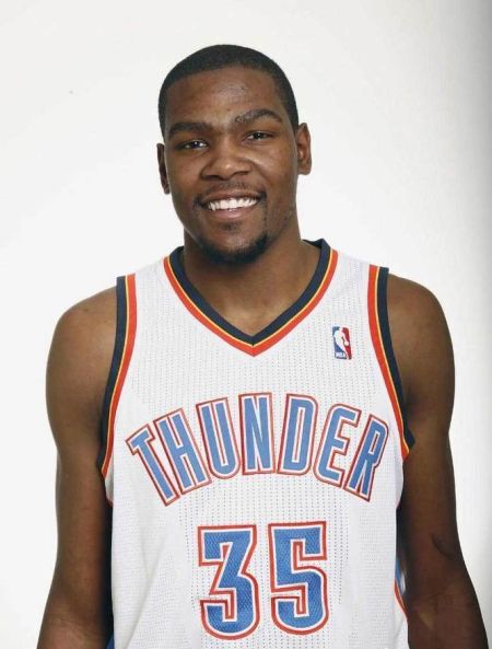 金童奖系列奖项：杜埃获金童奖，皮奥获意大利金童奖（金童奖各奖项揭晓：杜埃加冕金童，皮奥荣膺意大利金童）