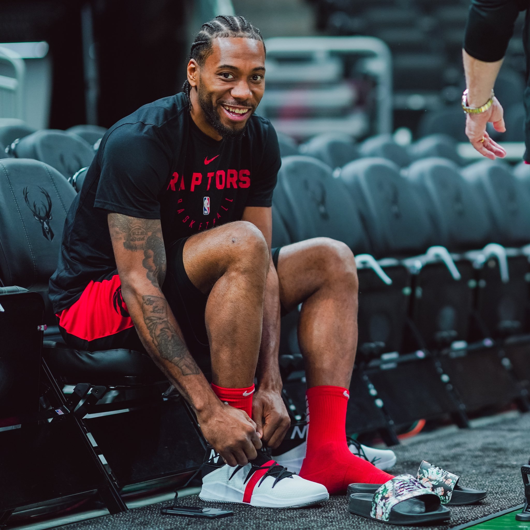 里瓦尔多：弗里克不能再这样下去，他需给亚马尔设计更多战术（里瓦尔多：弗里克该改变思路，多为亚马尔量身定制战术）