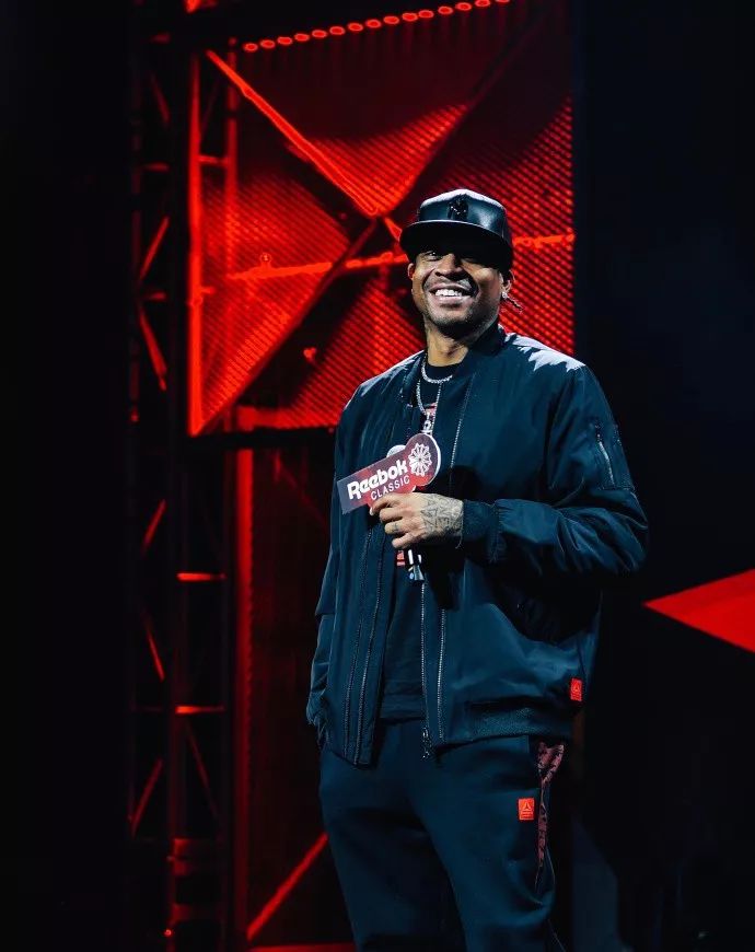 德科：冬窗很难引进适合巴萨的球员，球队现在状态良好（德科：冬窗难觅适合巴萨的引援，球队目前状态不错）