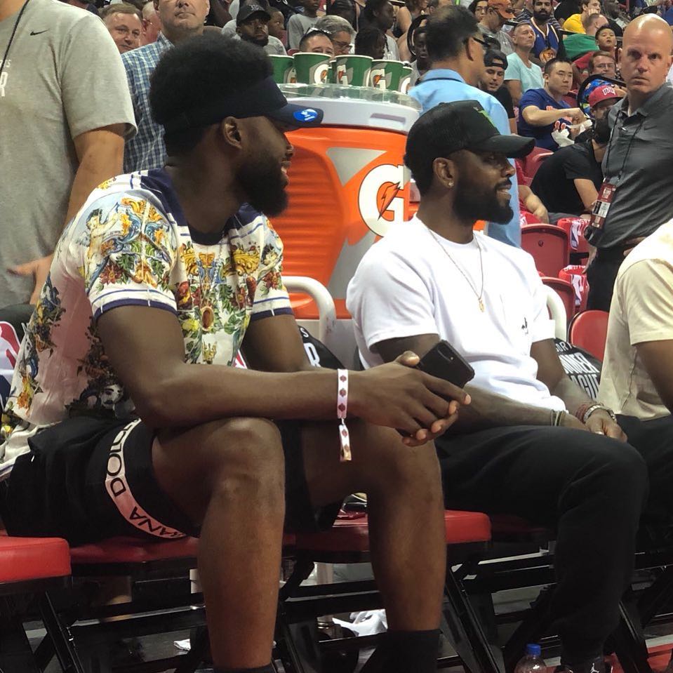 本赛季苏超最佳阵容：冠军泰州队1人入选，亚军南通队3人在列（苏超本季最佳阵容出炉：冠军泰州仅1人入选，亚军南通3将上榜）