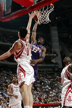 西蒙斯：很开心见到孙兴慜，他是热刺传奇&我很荣幸继承7号（西蒙斯：与孙兴慜相见很开心，他是热刺传奇，能接过7号我深感荣幸）