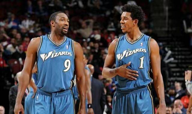 中场大师接受采访金句不断刷屏（中场大师专访金句频出刷爆全网）