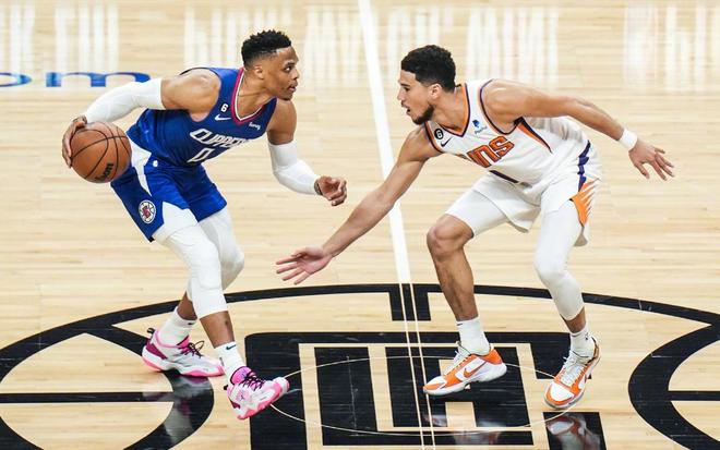 曼联红魔主场零封狼队（红魔坐镇主场完封狼队）